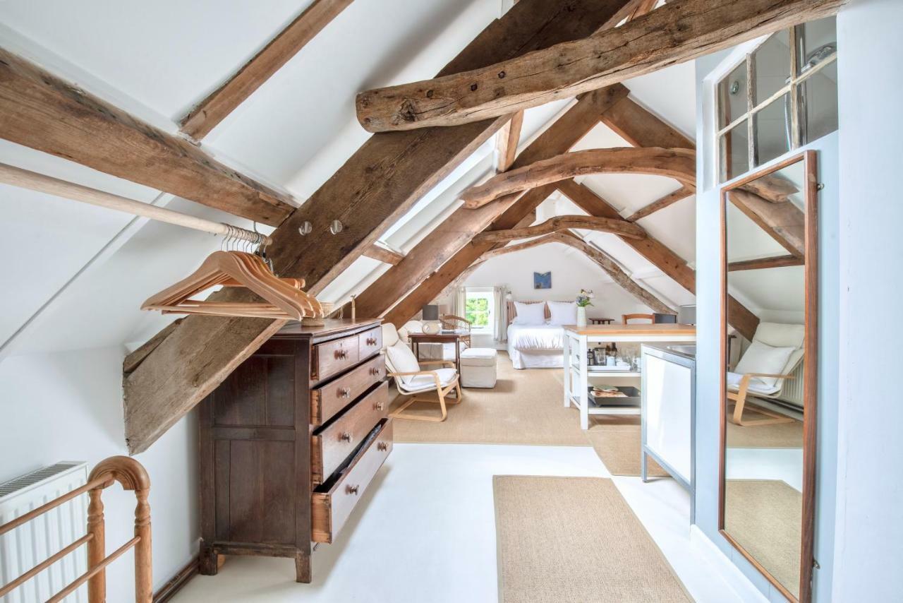 The Attic Apartment, Quay Street Studios Cardigan Exterior foto
